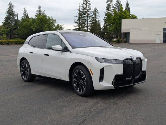2026 BMW iX xDrive45