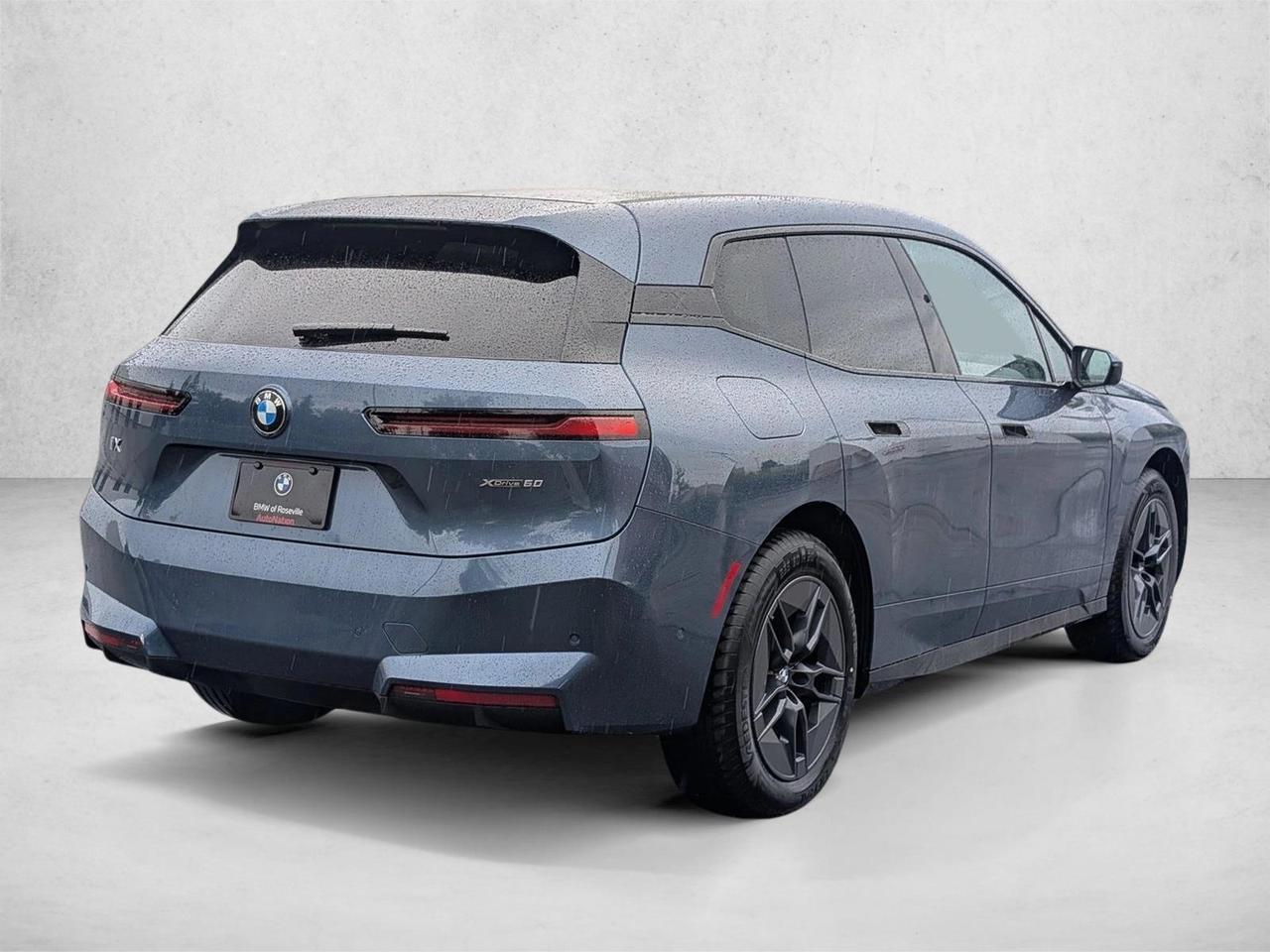 2026 BMW iX xDrive60