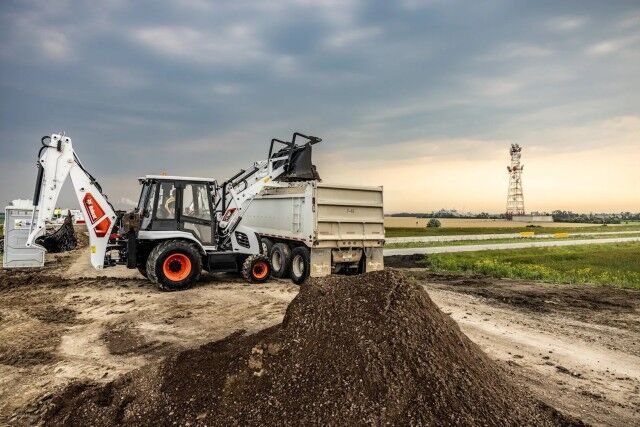 2026 BOBCAT BOBCAT B760 BACKHOE LOADER Naples FL