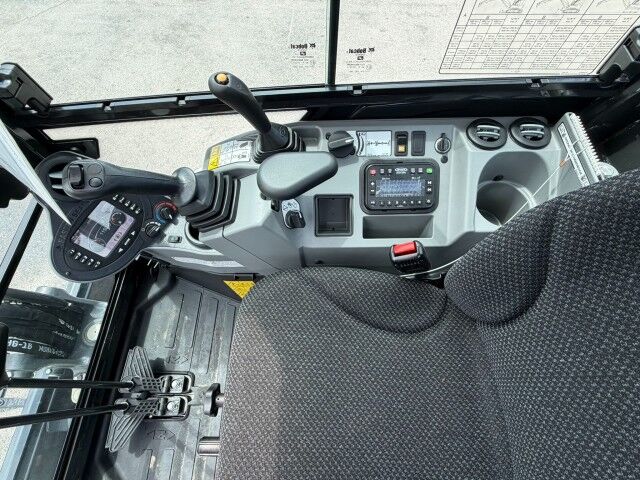 2026 BOBCAT BOBCAT E26 COMPACT EXCAVATOR Naples FL