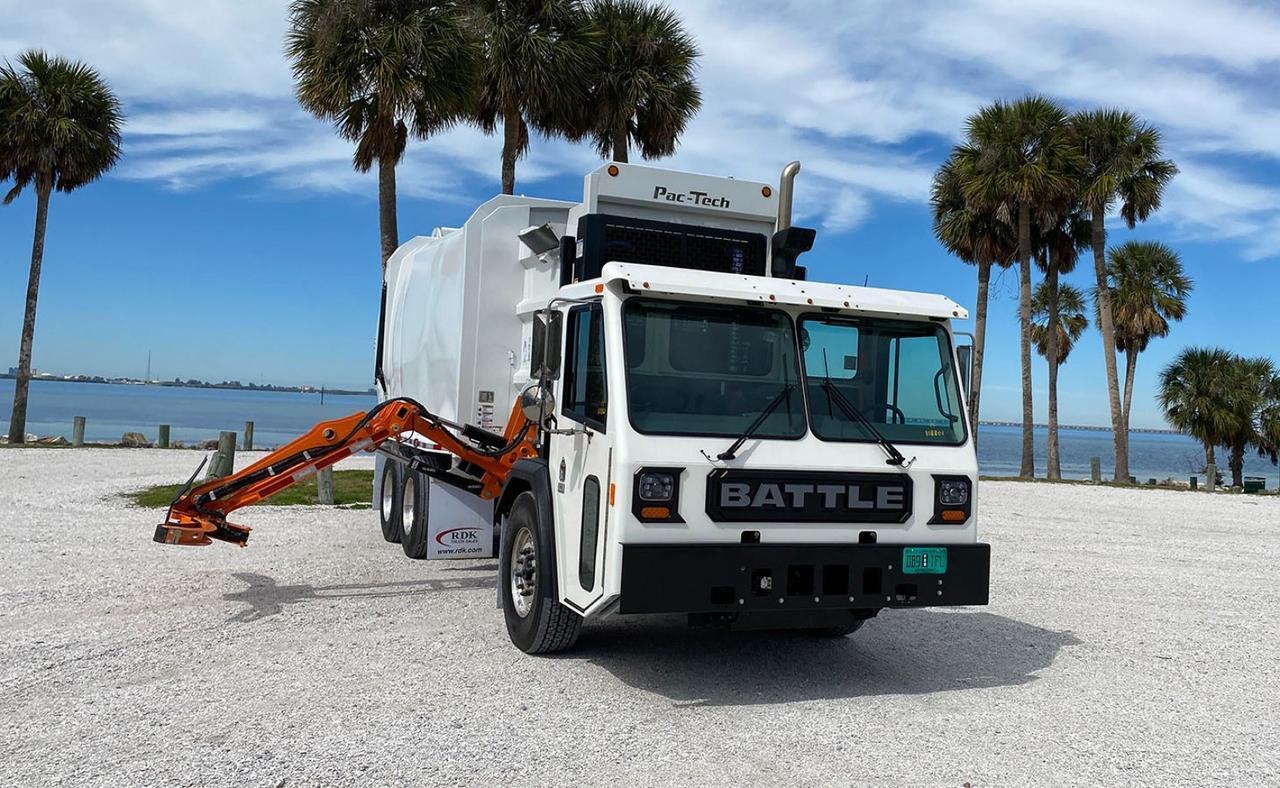 2026 Battle Motors LET2 28/31 yard Pac Tech Raptor Z Side Loader Garbage Truck Tampa FL
