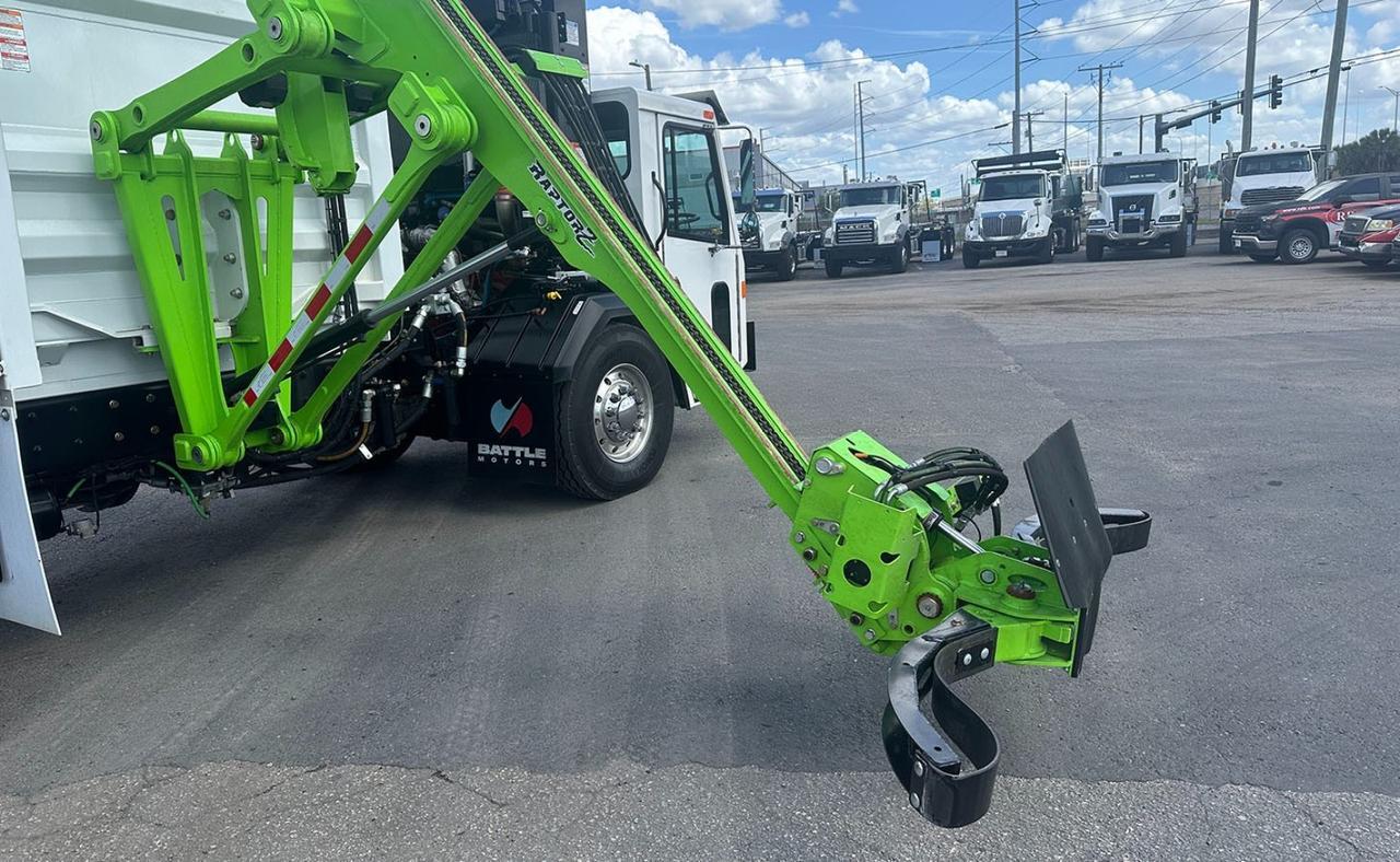 2026 Battle Motors RAIDER 28/31 yard Pac Tech Raptor Z Side Loader Garbage Truck Tampa FL