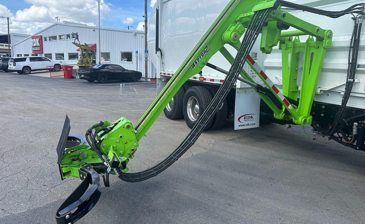 2026 Battle Motors RAIDER 28/31 yard Pac Tech Raptor Z Side Loader Garbage Truck Tampa FL