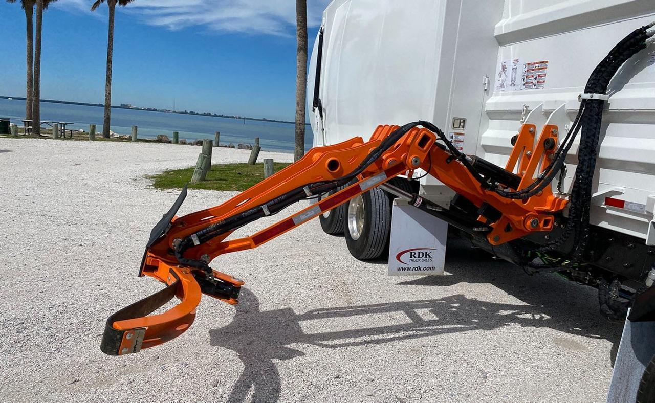 2026 Battle Motors RAIDER 28/31 yard Pac Tech Raptor Z Side Loader Garbage Truck Tampa FL