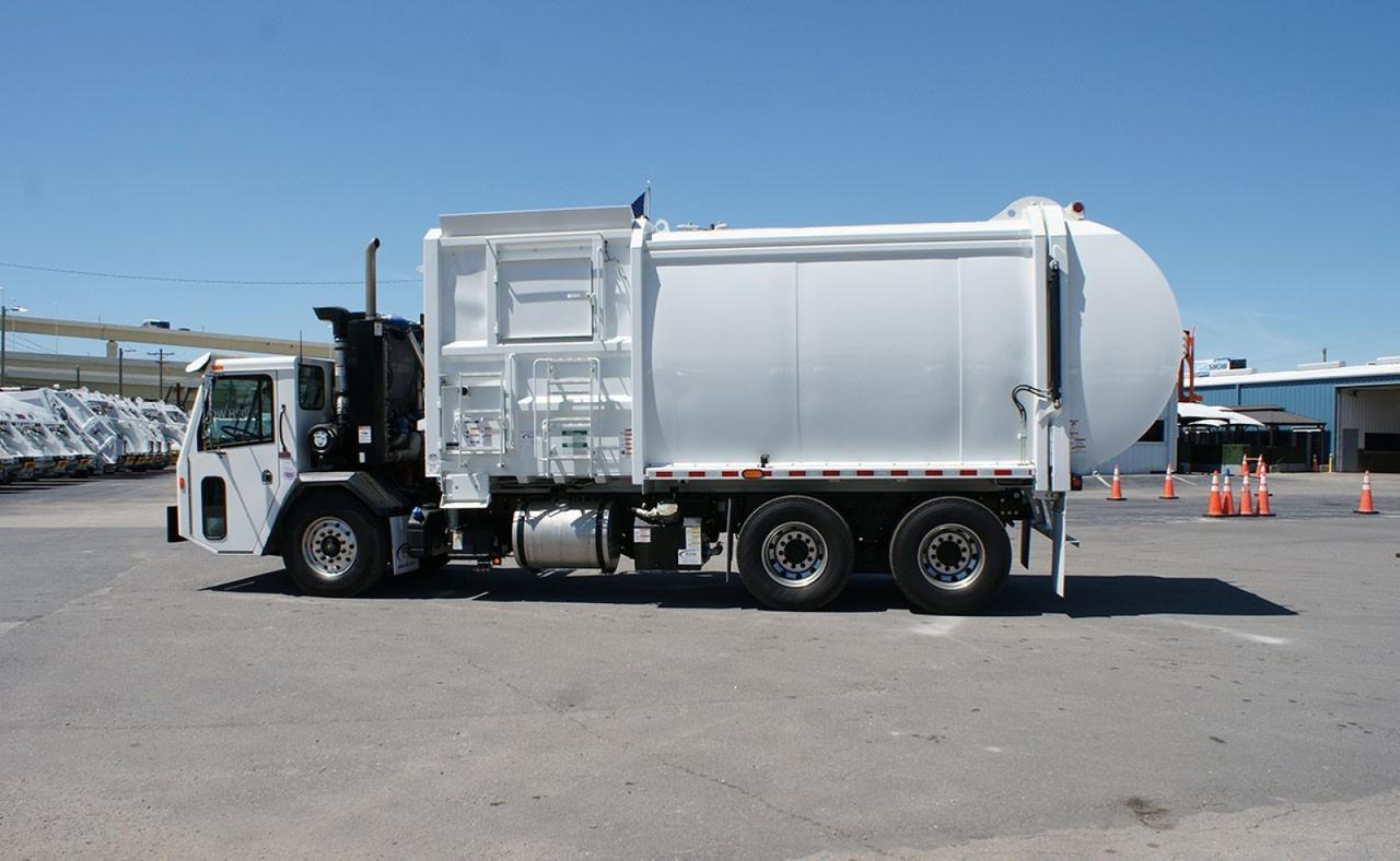 2026 Battle Motors RAIDER 28/31 yard Pac Tech Raptor Z Side Loader Garbage Truck Tampa FL
