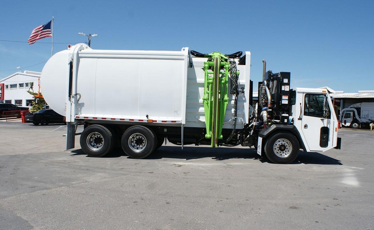 2026 Battle Motors RAIDER 28/31 yard Pac Tech Raptor Z Side Loader Garbage Truck