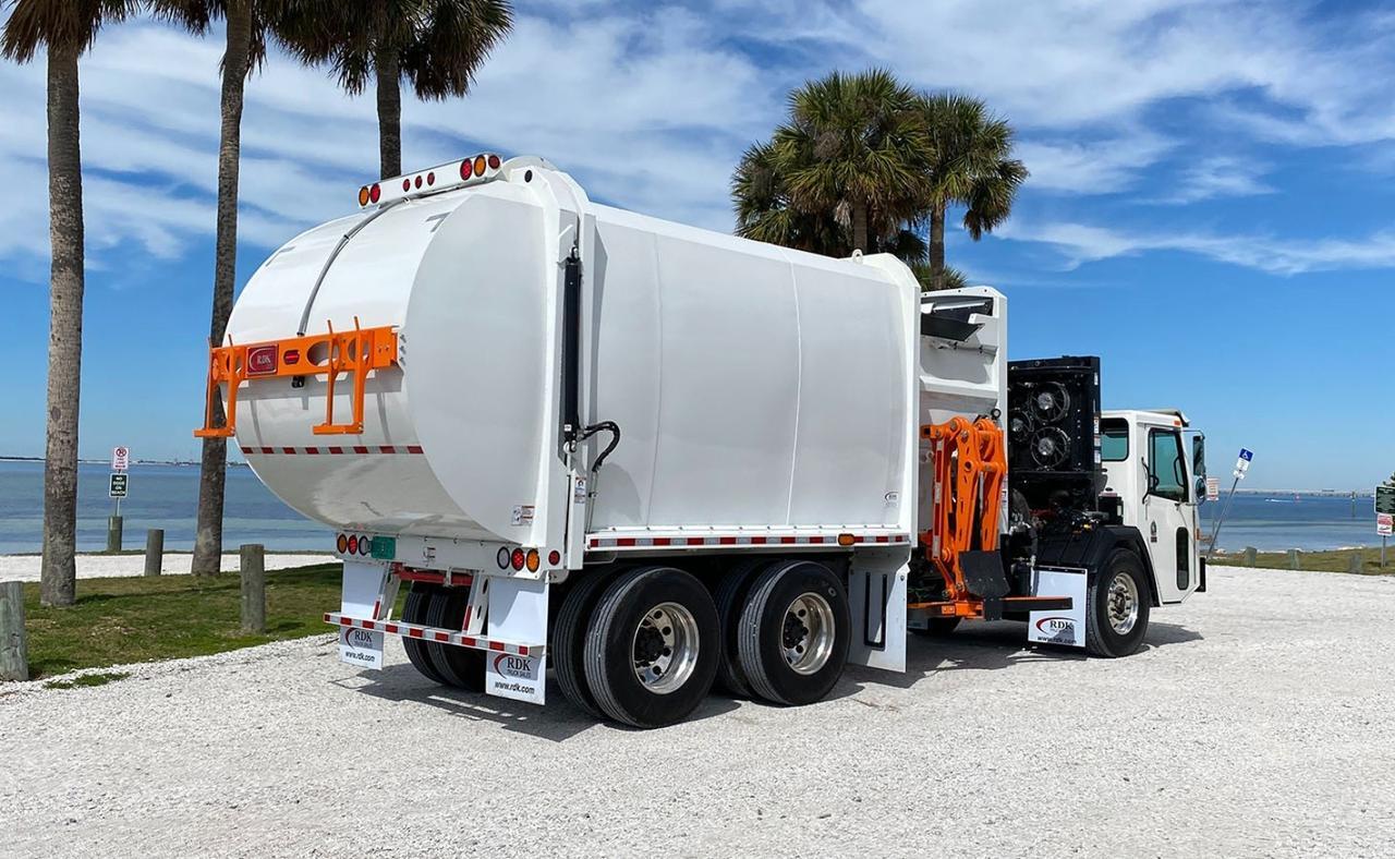 2026 Battle Motors RAIDER 28/31 yard Pac Tech Side Loader Garbage Truck Tampa FL