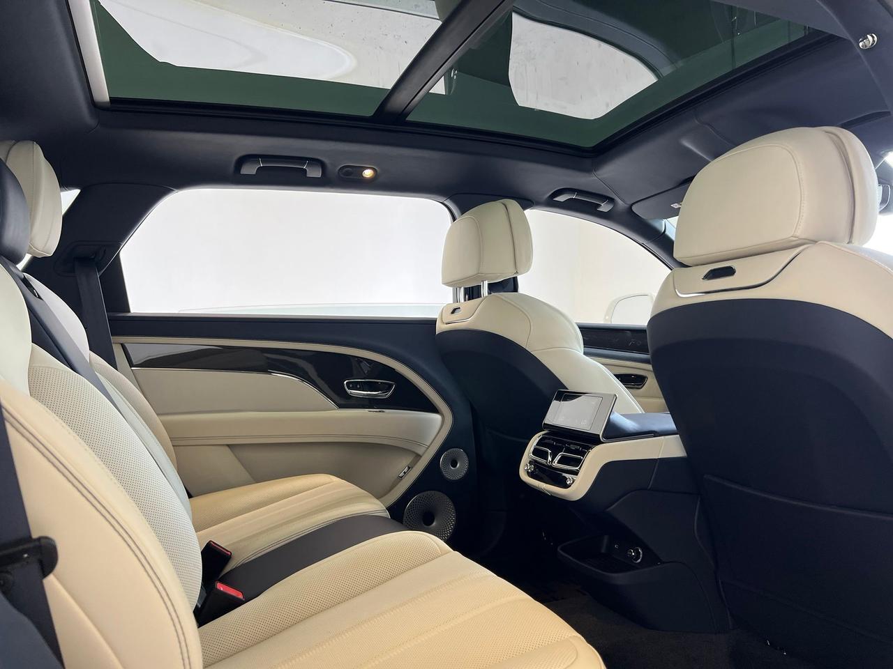 2026 Bentley Bentayga EWB Indianapolis IN