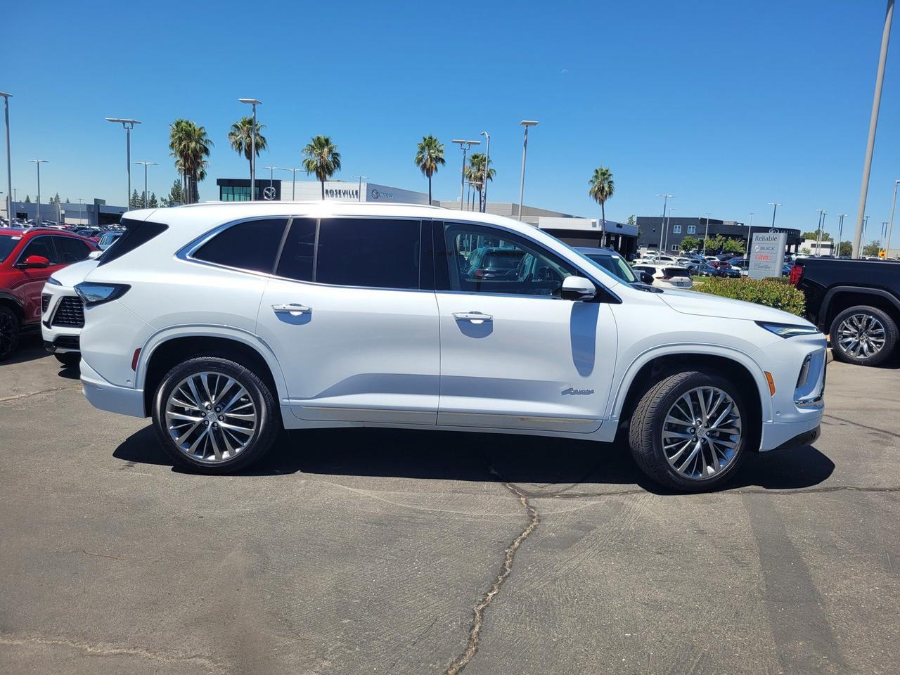 2026 Buick Enclave Avenir