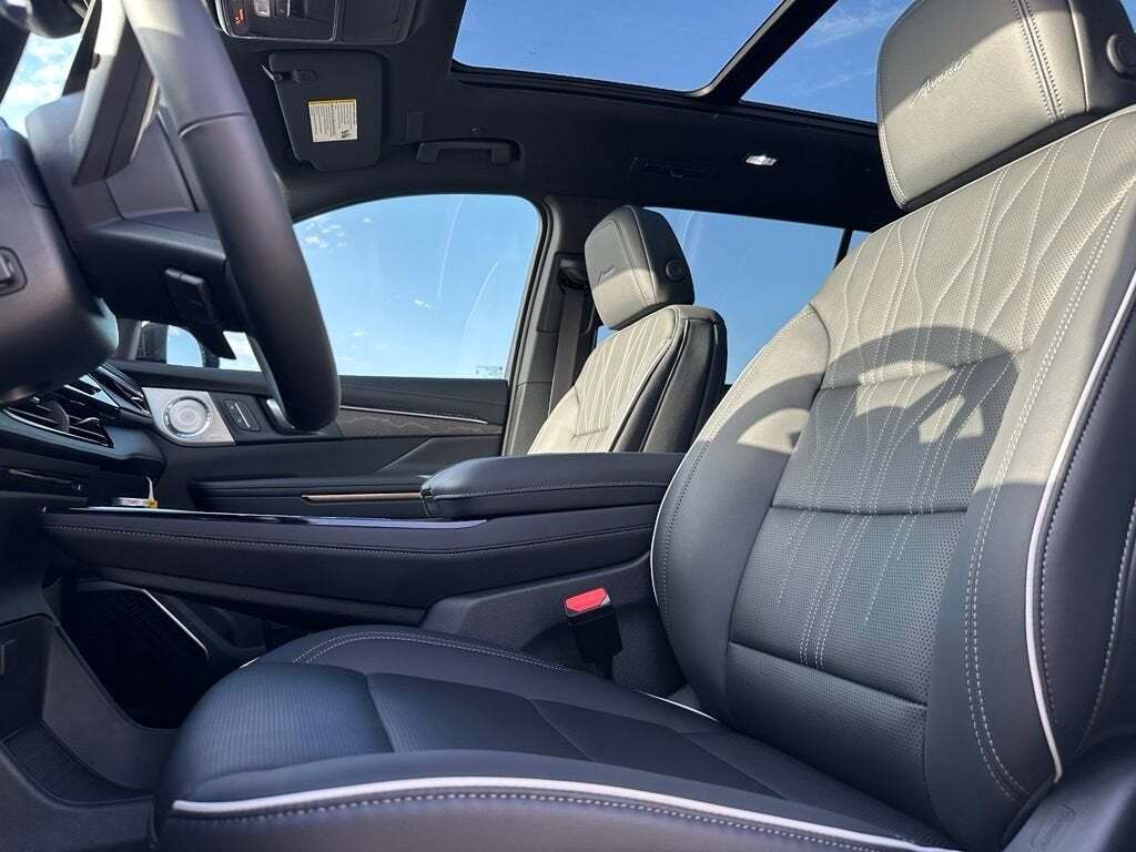 2026 Buick Enclave Avenir Tucson AZ