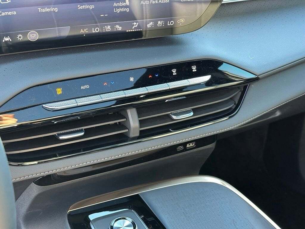 2026 Buick Enclave Avenir Tucson AZ