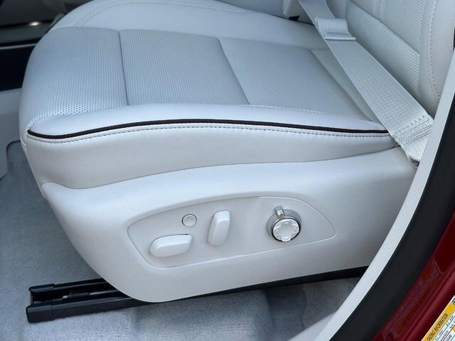 2026 Buick Enclave Avenir Farmington MO
