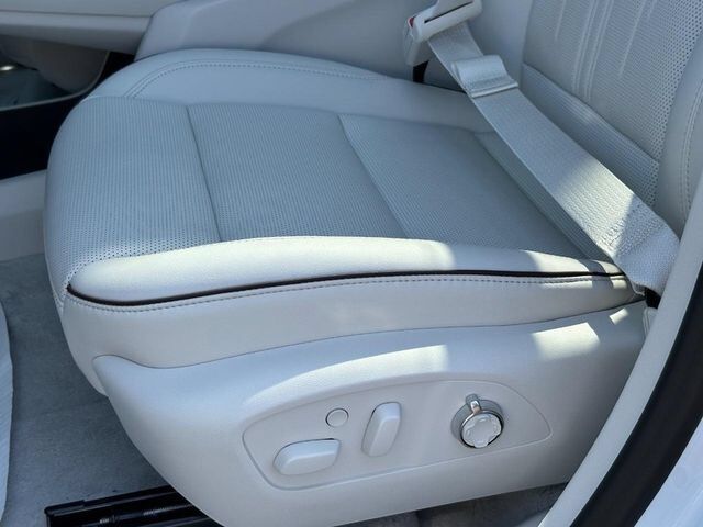 2026 Buick Enclave Avenir Farmington MO