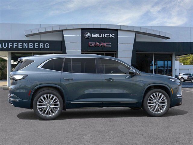 2026 Buick Enclave Avenir Carbondale IL
