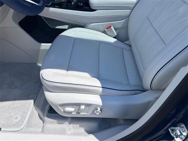2026 Buick Enclave Avenir Farmington MO