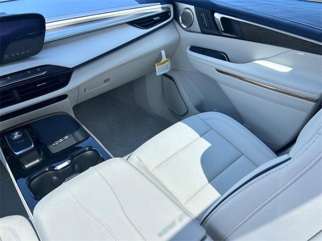 2026 Buick Enclave Avenir Farmington MO