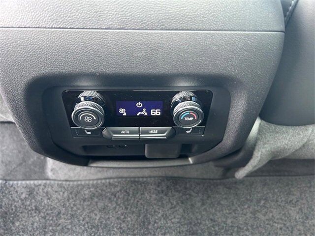 2026 Buick Enclave Avenir Farmington MO