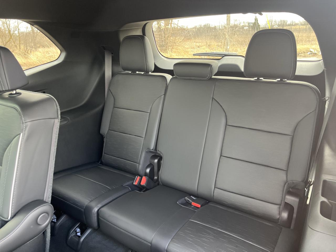 2026 Buick Enclave Sport Touring AWD SuperCruisePkg w/22HighGlossBlackWheels AdptvCrz HD-SurroundVision Saukville WI