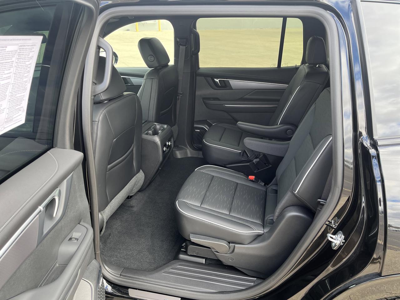 2026 Buick Enclave Sport Touring AWD SuperCruisePkg w/22HighGlossBlackWheels AdptvCrz HD-SurroundVision Saukville WI