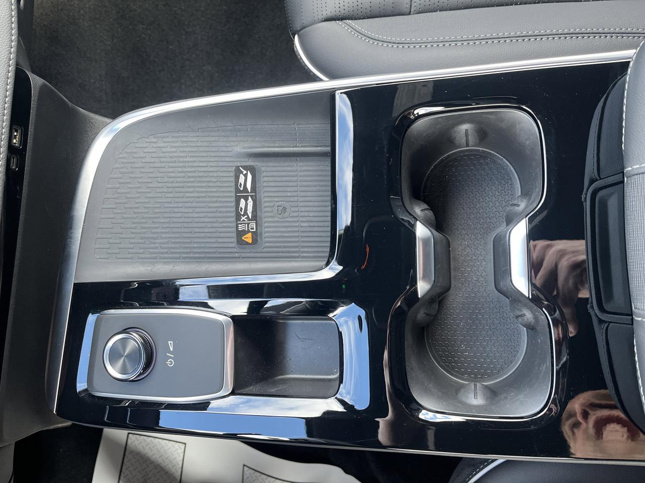 2026 Buick Enclave Sport Touring AWD SuperCruisePkg w/22HighGlossBlackWheels AdptvCrz HD-SurroundVision Saukville WI