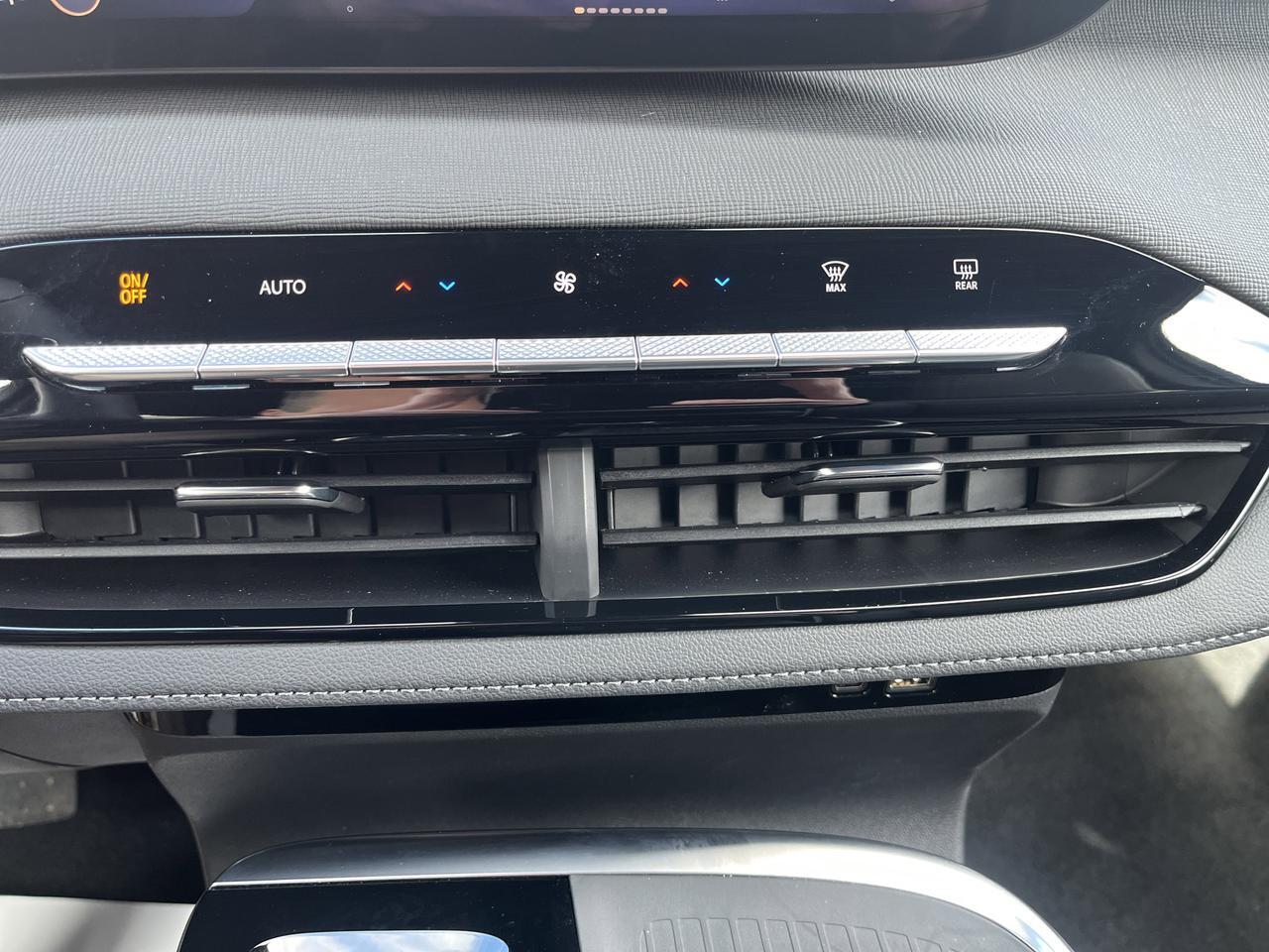 2026 Buick Enclave Sport Touring AWD SuperCruisePkg w/22HighGlossBlackWheels AdptvCrz HD-SurroundVision Saukville WI