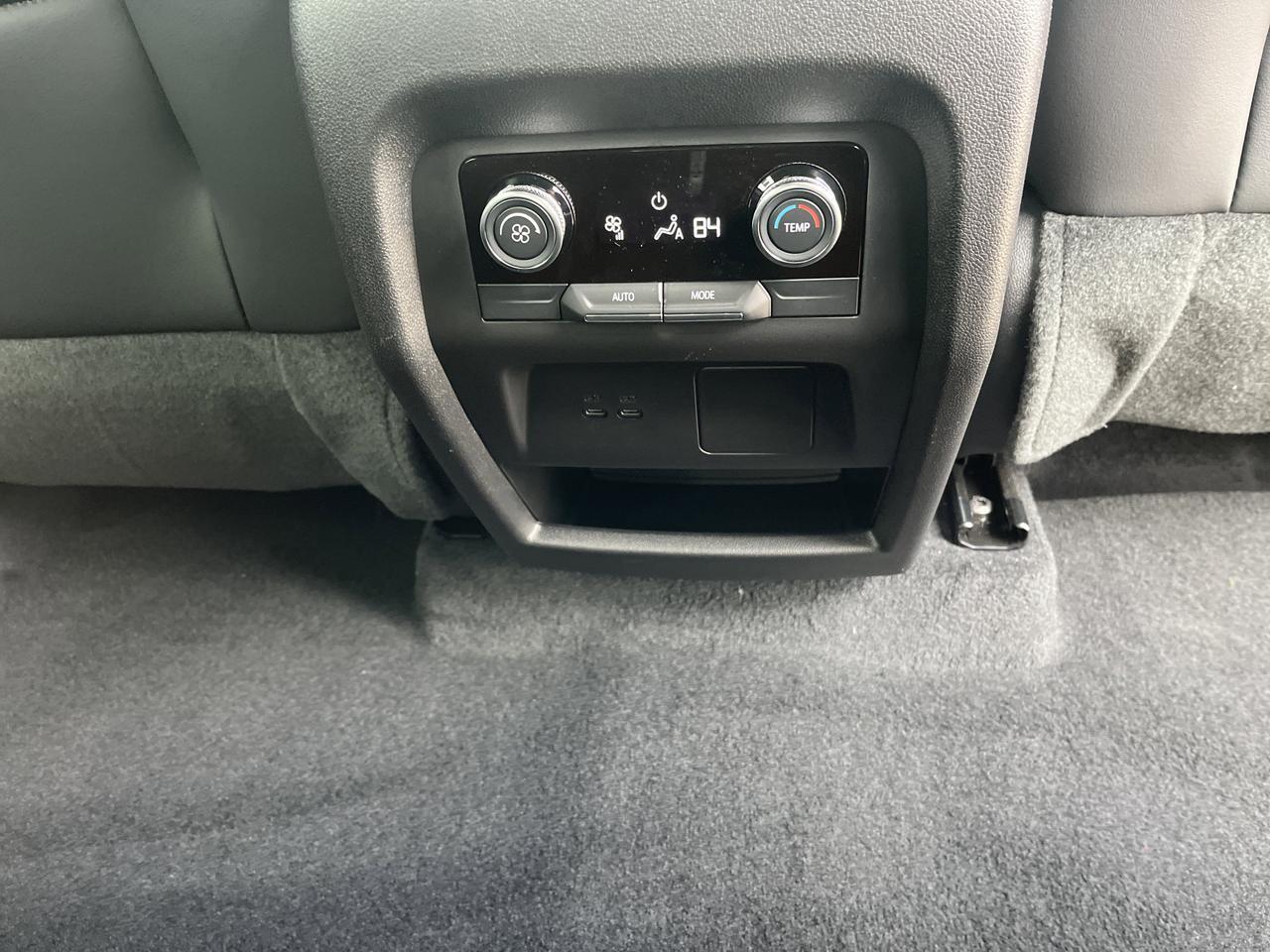 2026 Buick Enclave Sport Touring AWD SuperCruisePkg w/22HighGlossBlackWheels AdptvCrz HD-SurroundVision Saukville WI