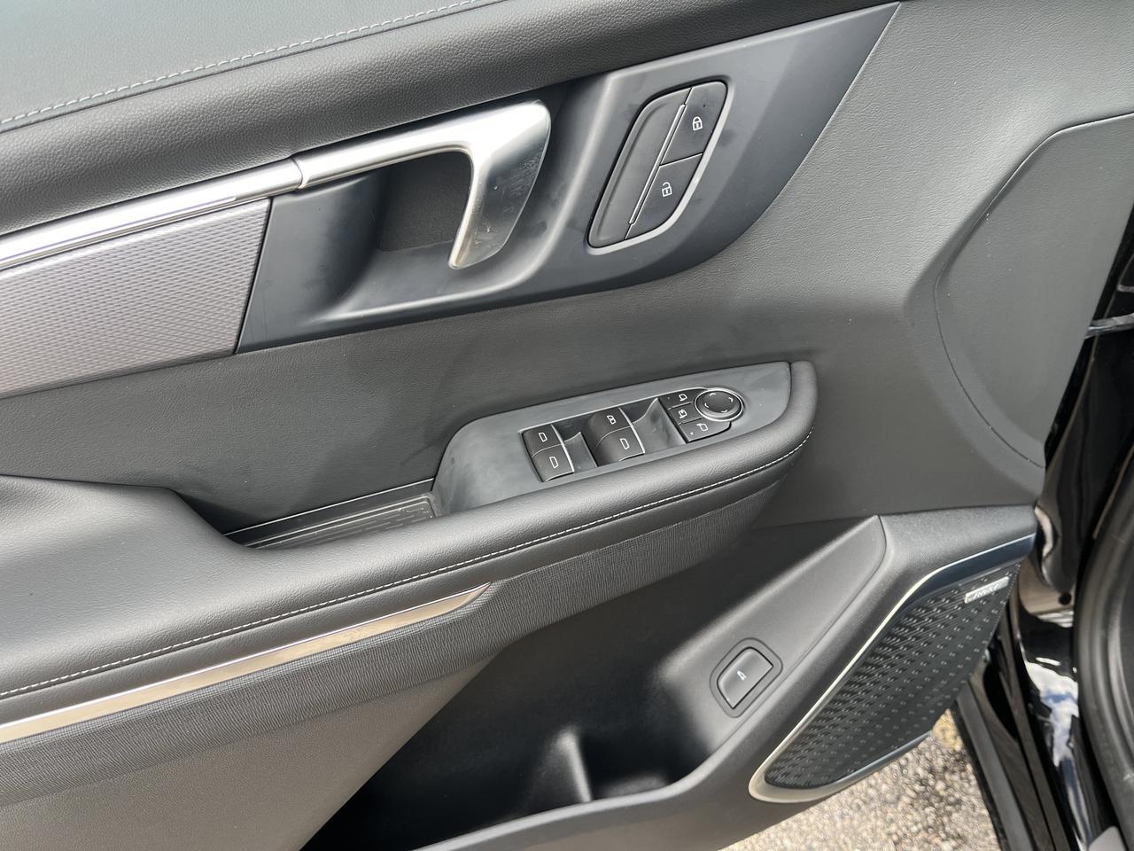 2026 Buick Enclave Sport Touring AWD SuperCruisePkg w/22HighGlossBlackWheels AdptvCrz HD-SurroundVision Saukville WI