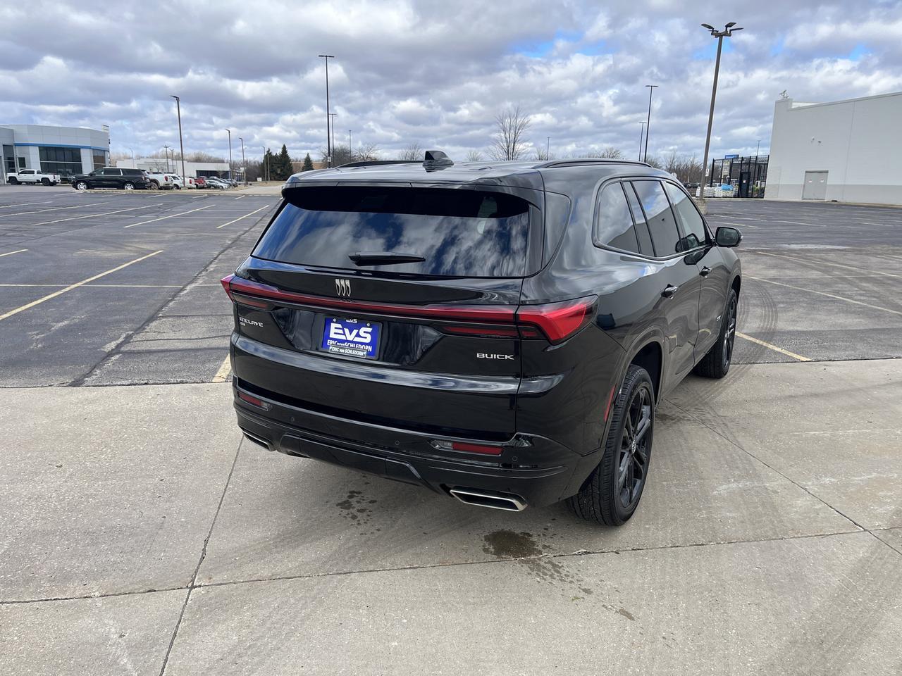 2026 Buick Enclave Sport Touring AWD SuperCruisePkg w/22HighGlossBlackWheels AdptvCrz HD-SurroundVision Saukville WI