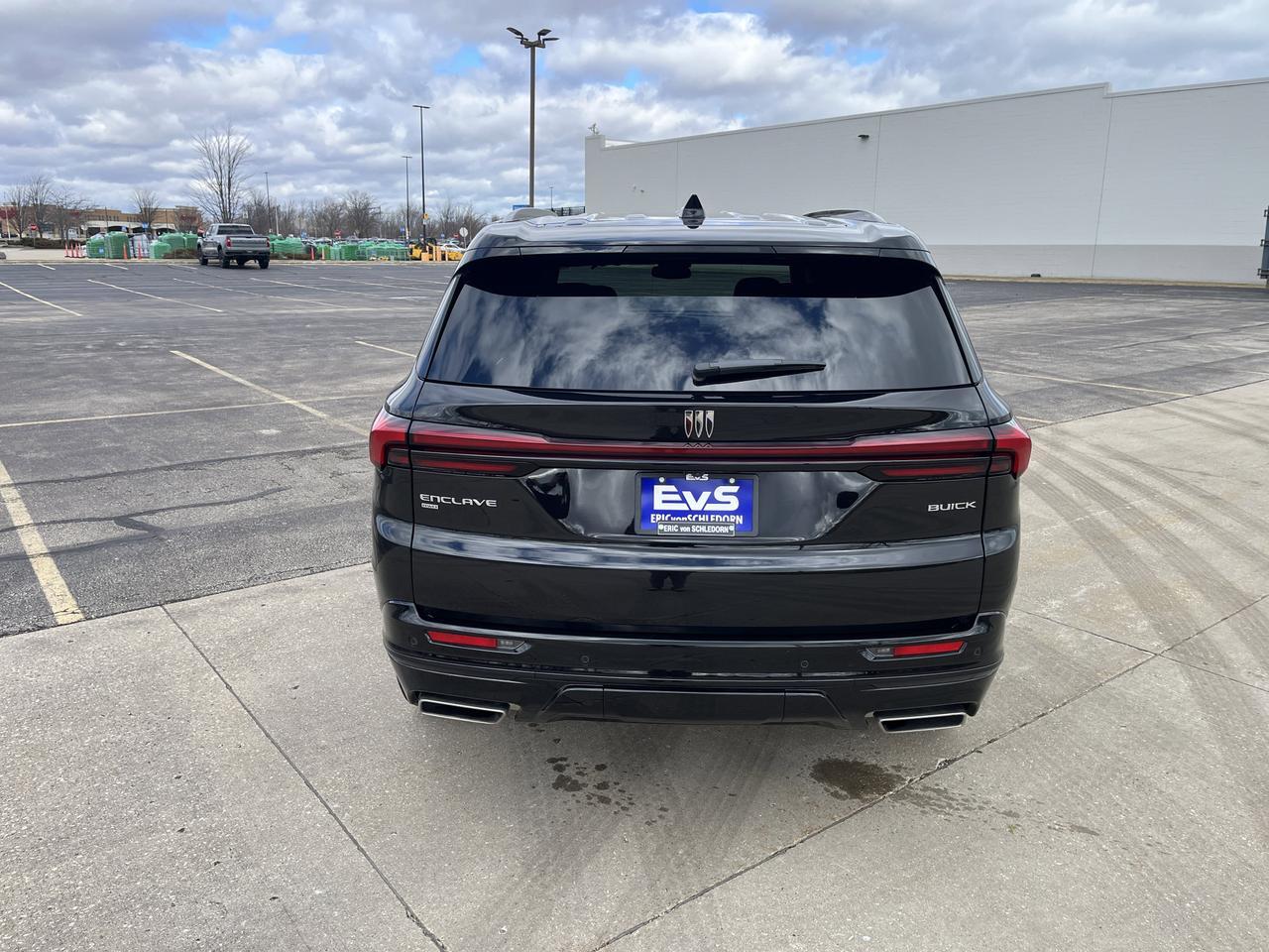 2026 Buick Enclave Sport Touring AWD SuperCruisePkg w/22HighGlossBlackWheels AdptvCrz HD-SurroundVision Saukville WI