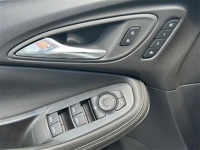 2026 Buick Encore GX Avenir Farmington MO