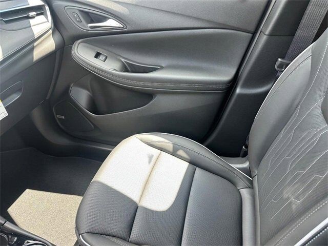 2026 Buick Encore GX Avenir Farmington MO