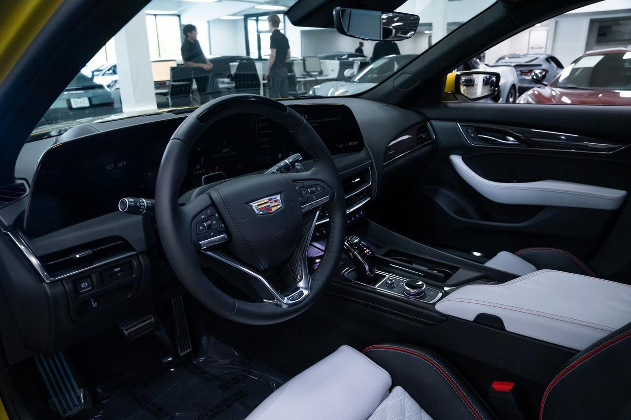 2026 Cadillac CT5 V-Series Super Cruise 1 Package Carbon Fiber Package Portland OR