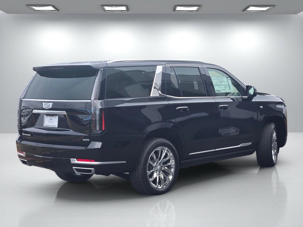 2026 Cadillac Escalade Luxury photo 4