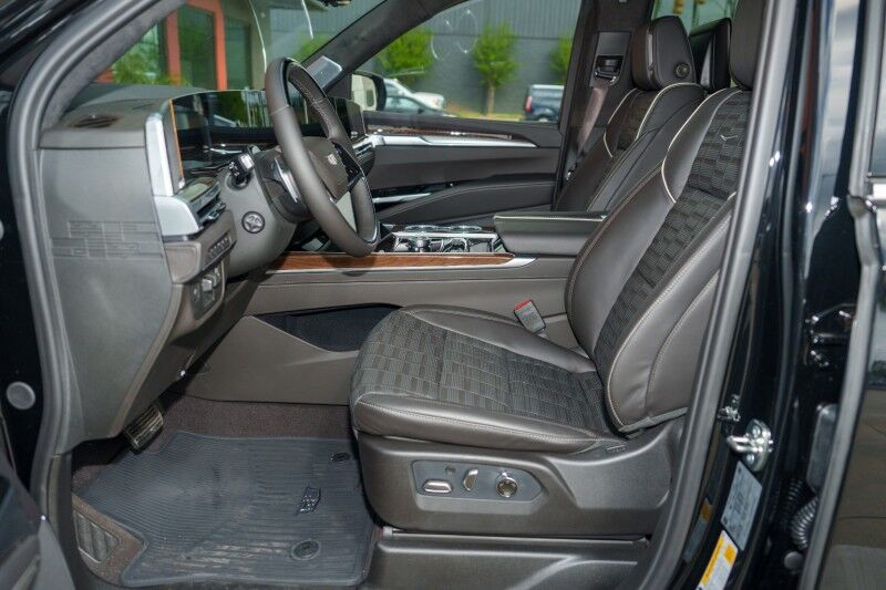 2026 Cadillac Escalade 4WD Platinum Luxury Birmingham AL