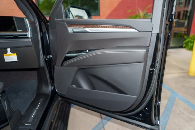 2026 Cadillac Escalade 4WD Platinum Luxury Birmingham AL