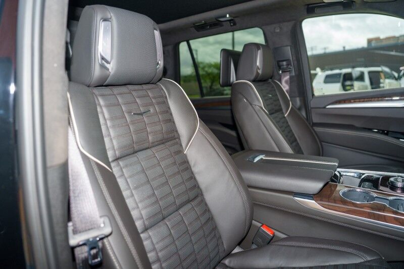 2026 Cadillac Escalade 4WD Platinum Luxury Birmingham AL