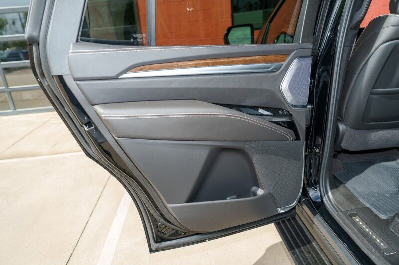2026 Cadillac Escalade 4WD Platinum Luxury Birmingham AL