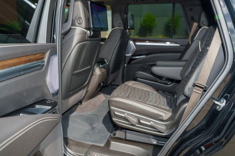 2026 Cadillac Escalade 4WD Platinum Luxury Birmingham AL