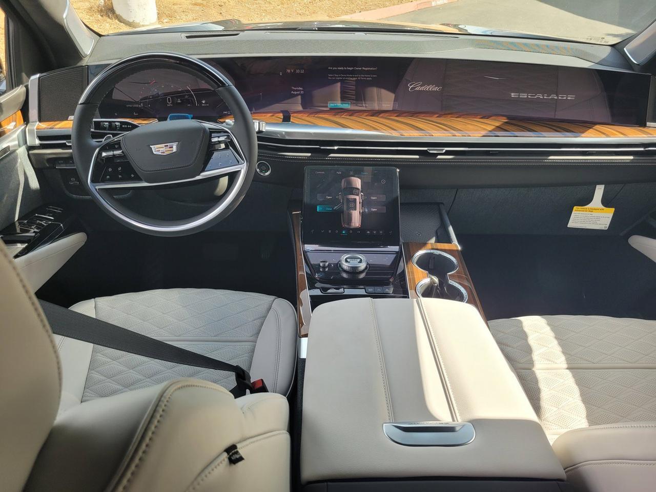2026 Cadillac Escalade ESV 4WD Platinum Sport Roseville CA