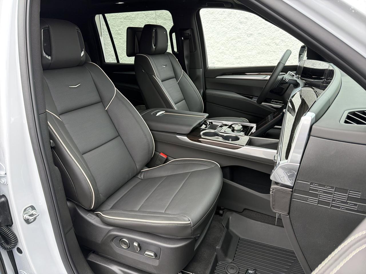 2026 Cadillac Escalade ESV Luxury 4WD Saukville WI