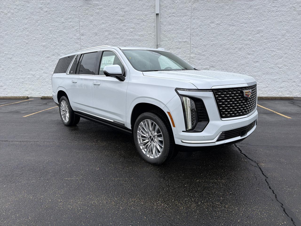2026 Cadillac Escalade ESV Luxury 4WD