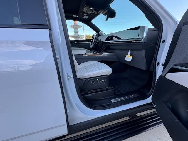 2026 Cadillac Escalade ESV Platinum Sport Charlotte NC