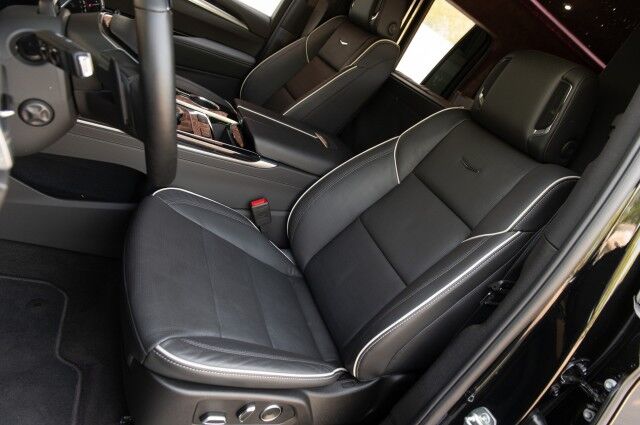 2026 Cadillac Escalade ESV Sport 4WD Executive 4dr SUV Chicago IL
