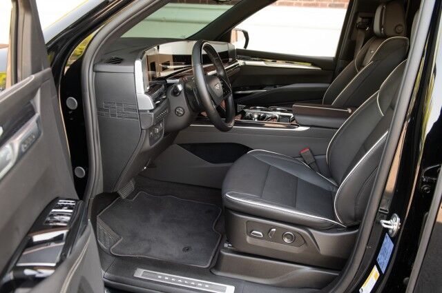 2026 Cadillac Escalade ESV Sport 4WD Executive 4dr SUV Chicago IL