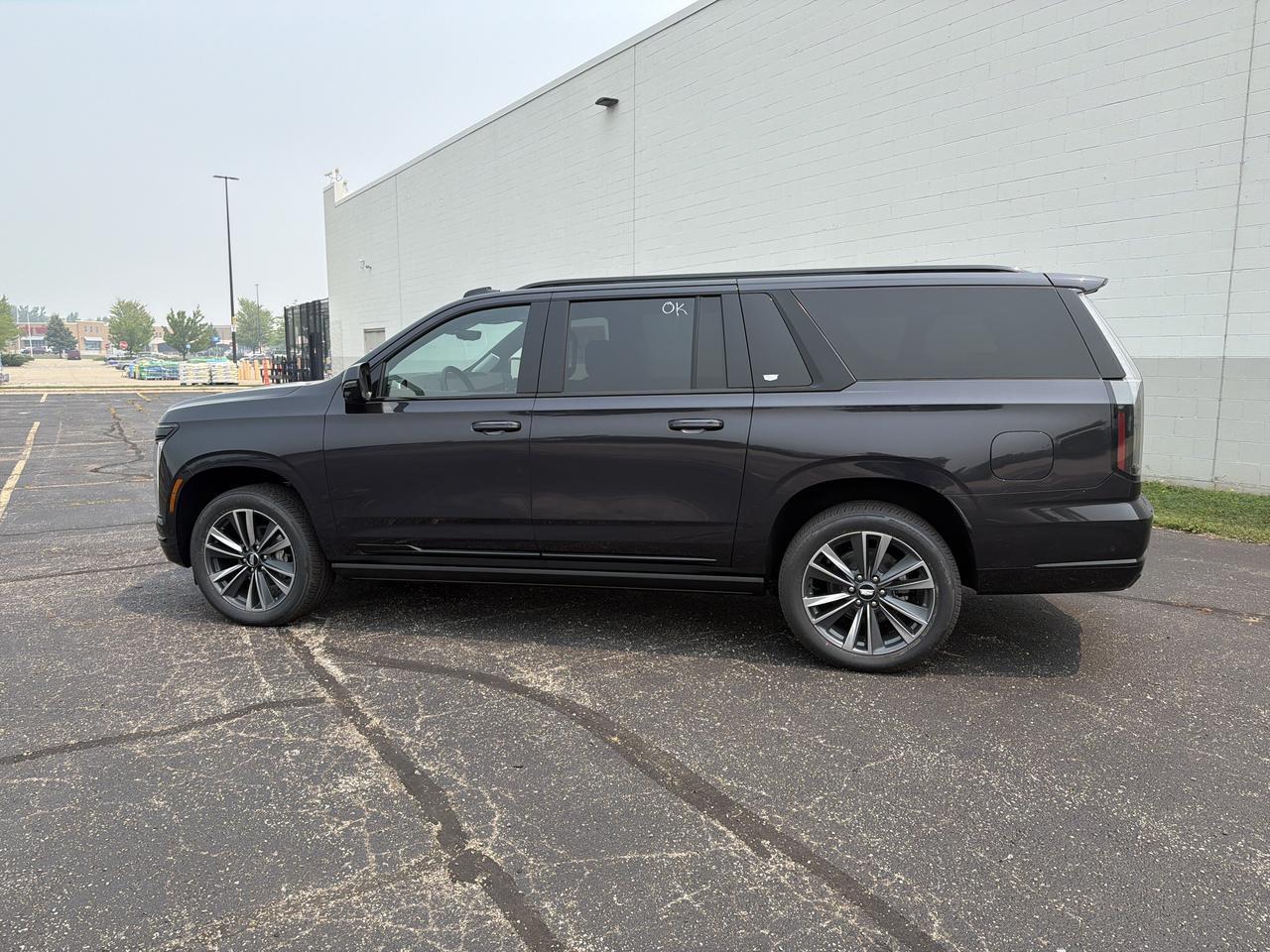 2026 Cadillac Escalade ESV Sport 4WD Saukville WI