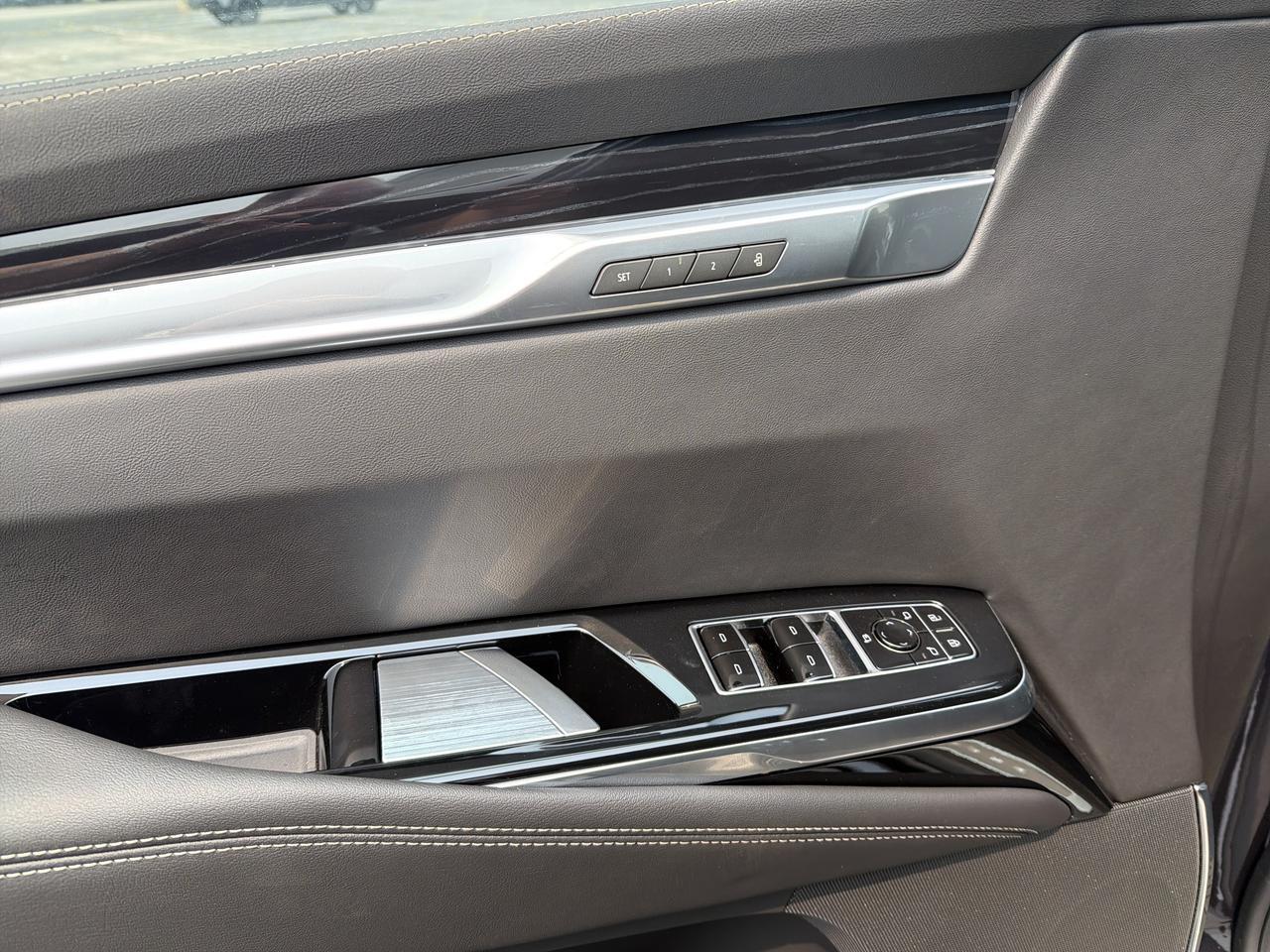 2026 Cadillac Escalade ESV Sport 4WD Saukville WI