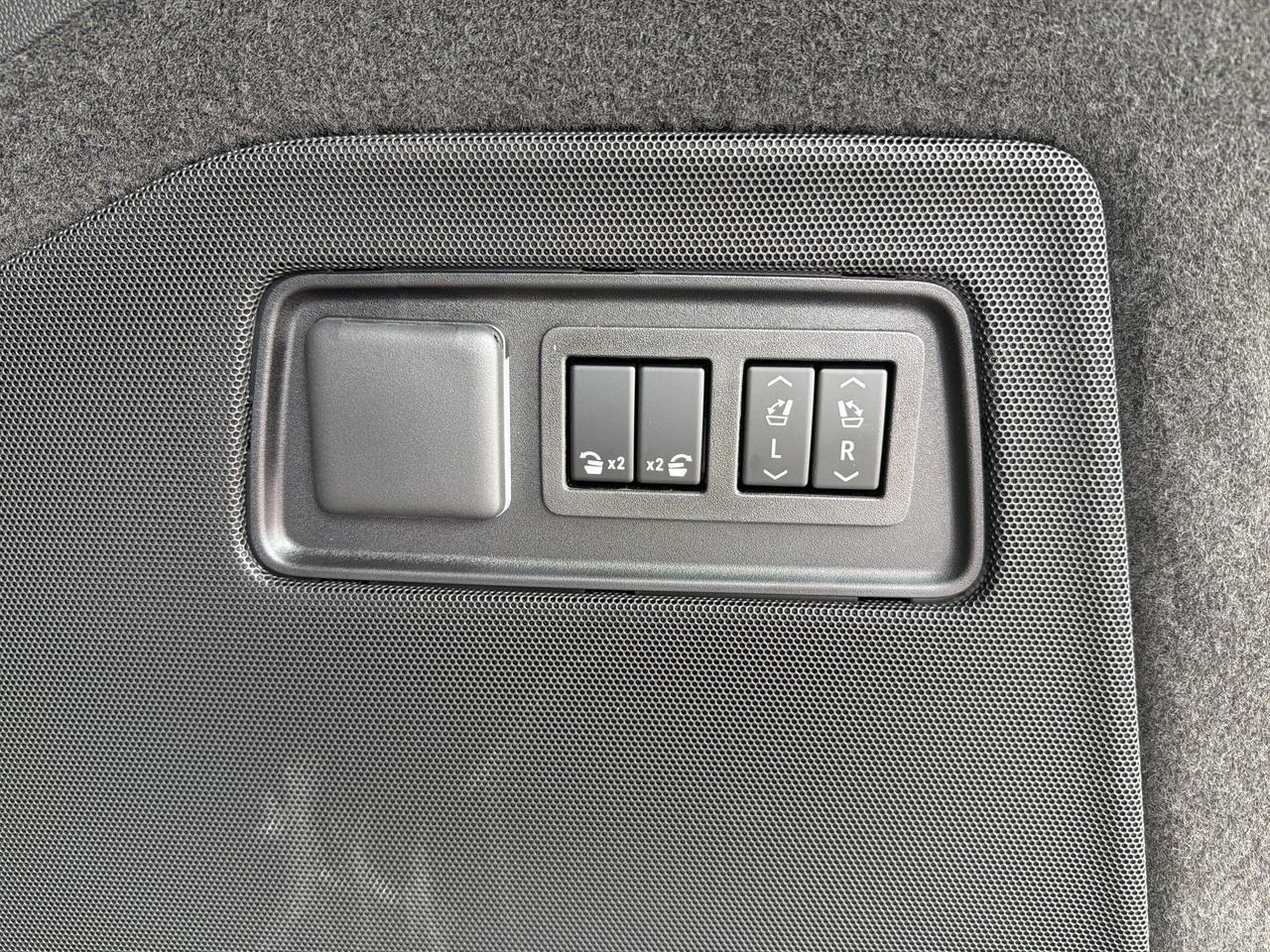2026 Cadillac Escalade ESV Sport 4WD Saukville WI