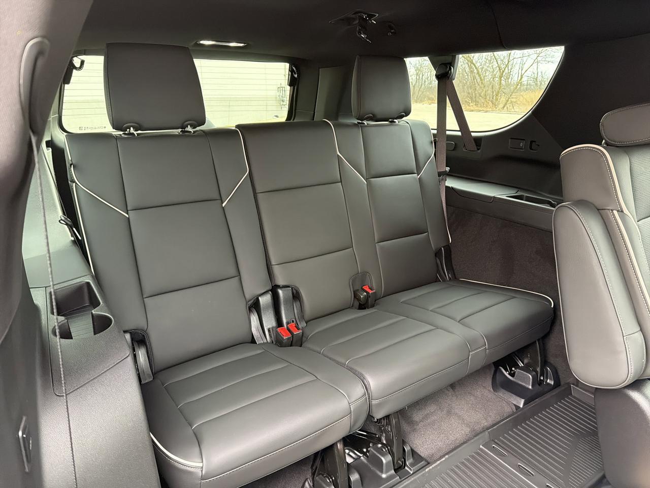 2026 Cadillac Escalade ESV Sport 4WD Saukville WI