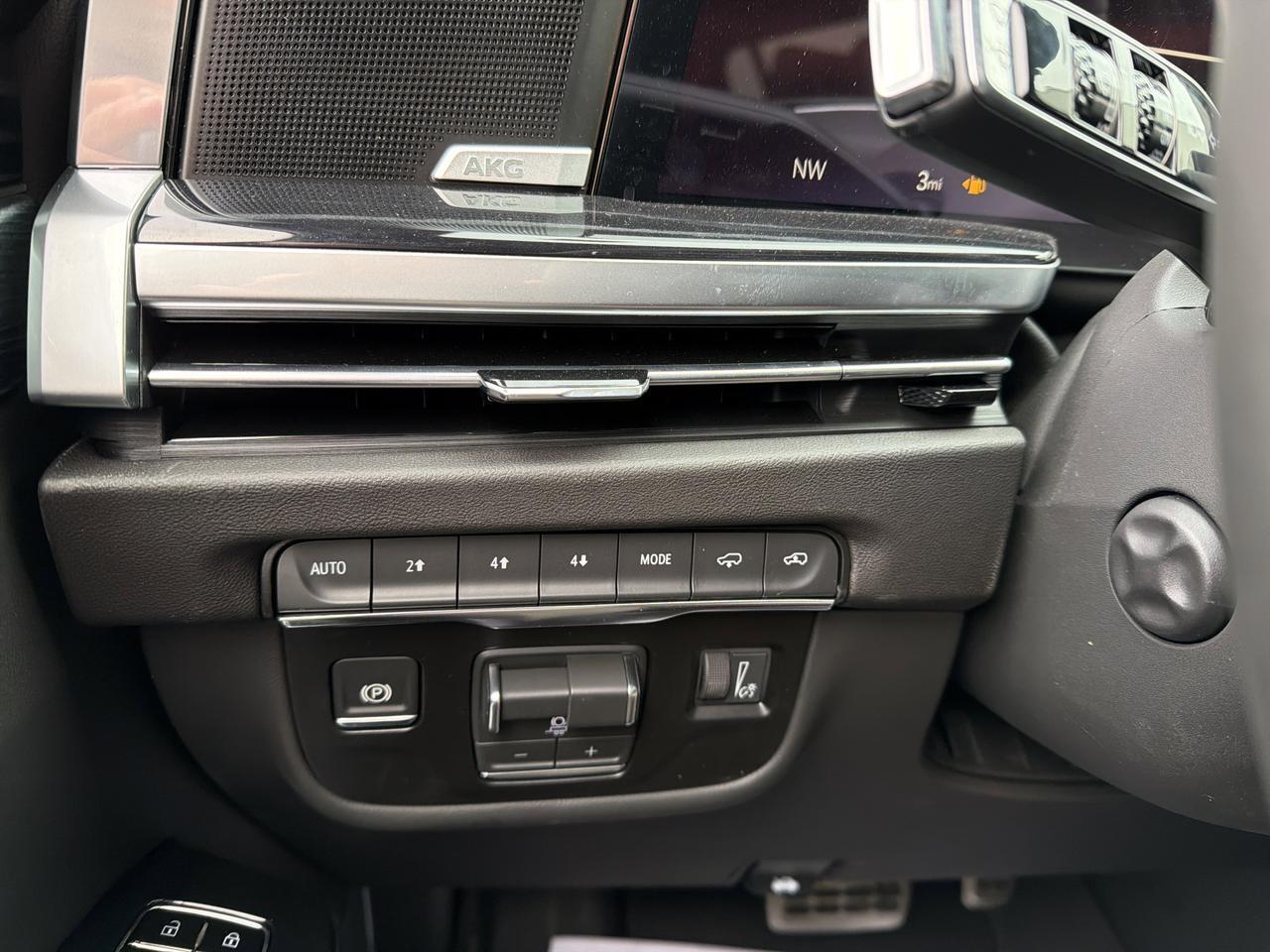 2026 Cadillac Escalade ESV Sport 4WD Saukville WI