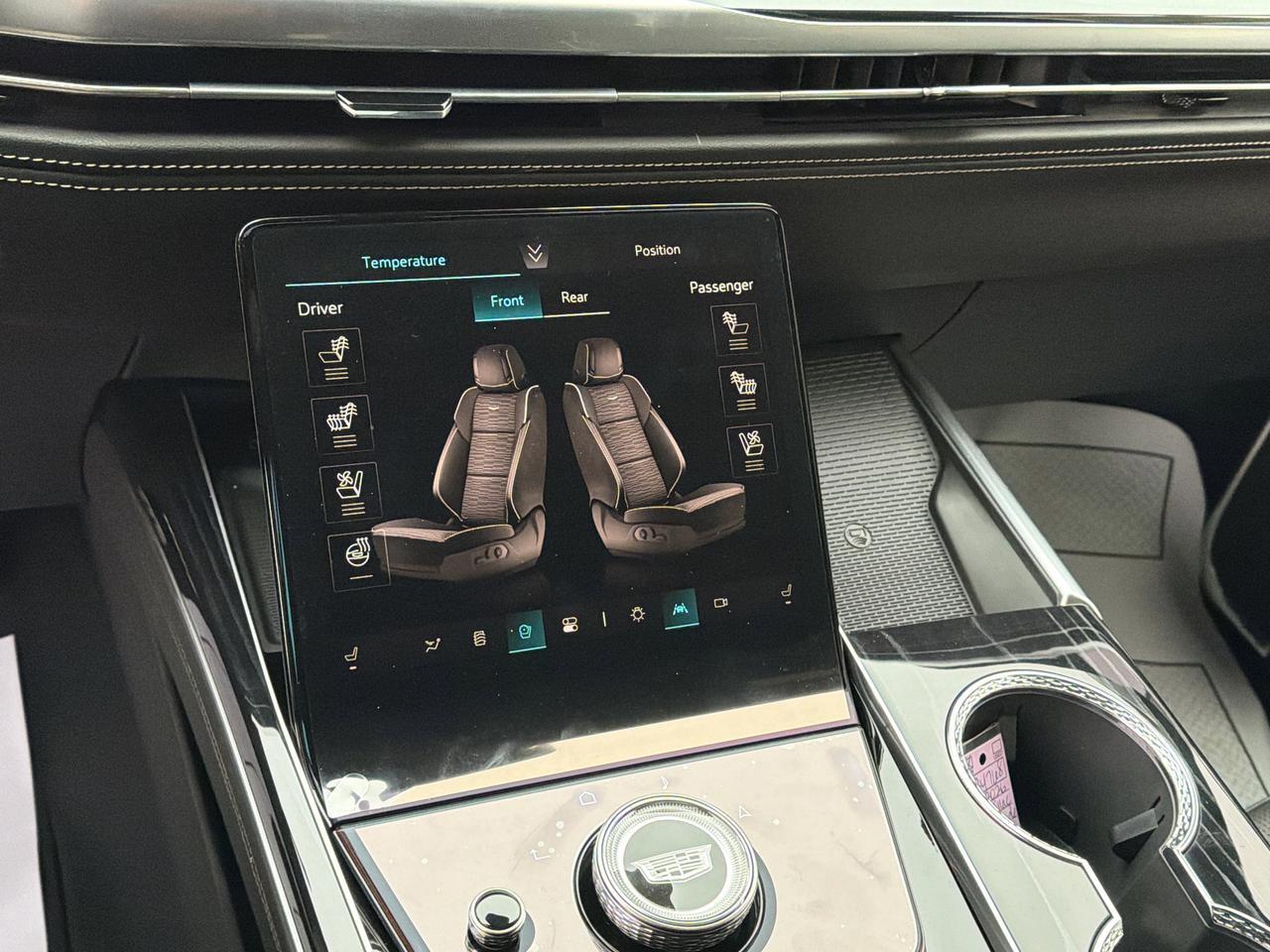 2026 Cadillac Escalade ESV Sport 4WD Saukville WI